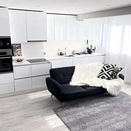 Cozy Apartment With Airport View Lisbon